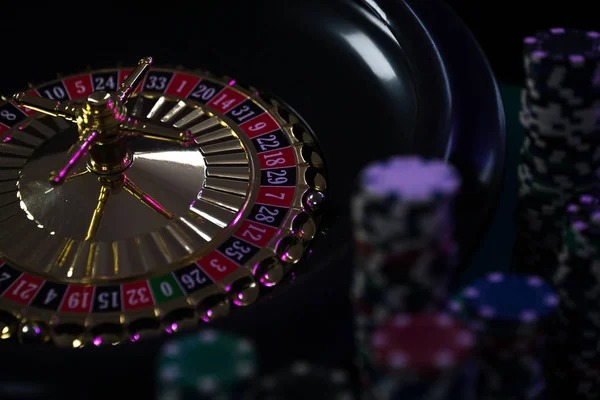 omtogel Dota 2 esports betting market showing The International tournament bracket and live match odds
